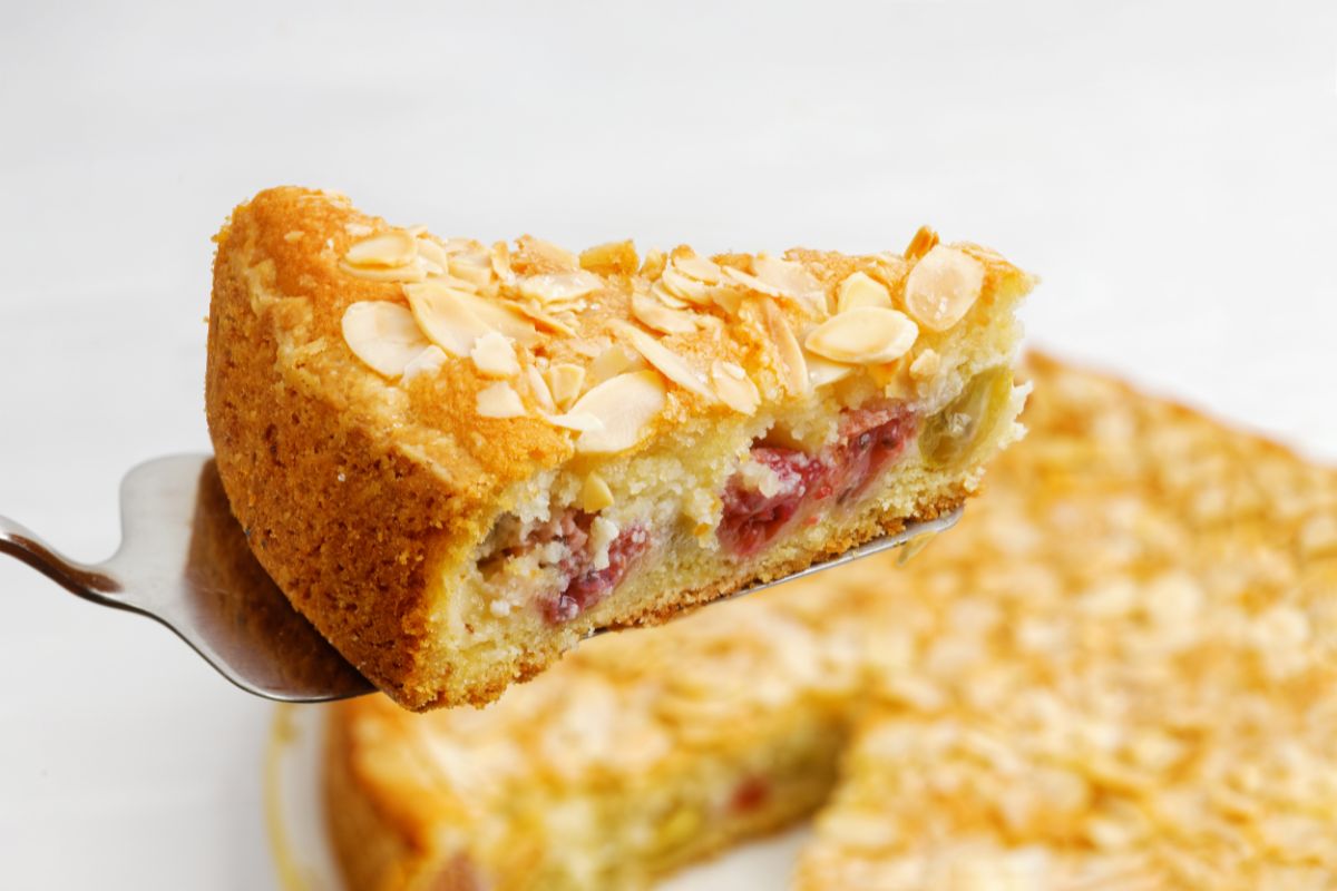 Almond-Gooseberry Pie