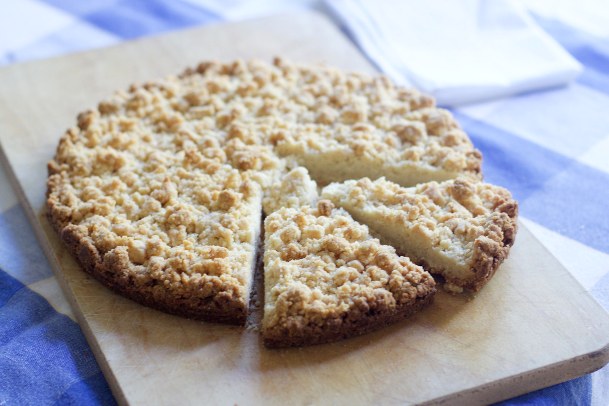 Giant Almond Crumb Cookie