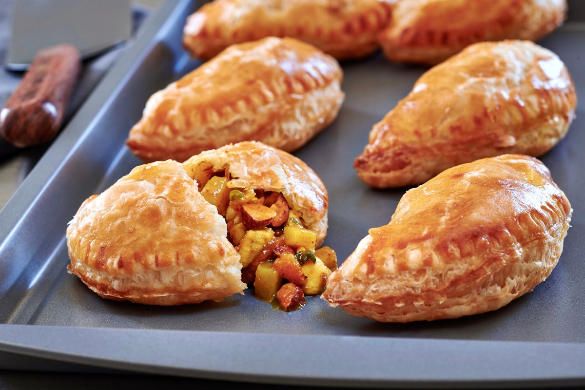 Chicken, Almond and Apricot Curry Puffs
