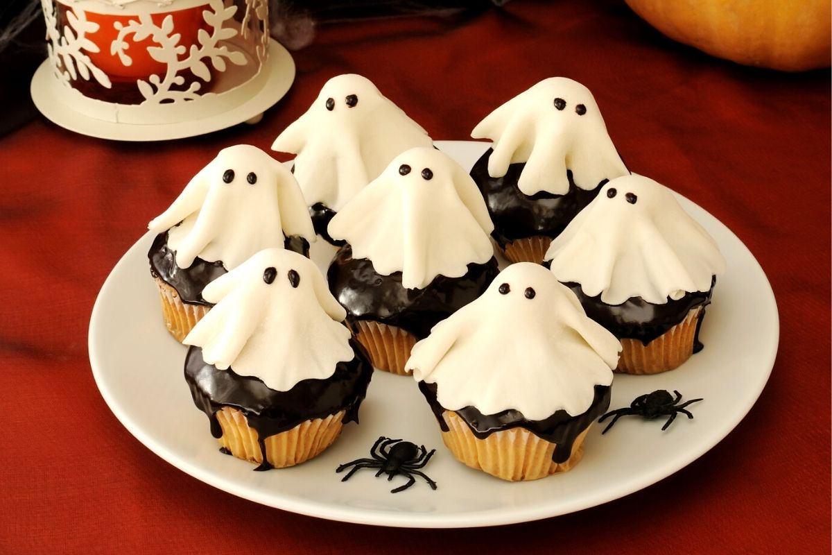 Marzipan Ghost Cupcakes